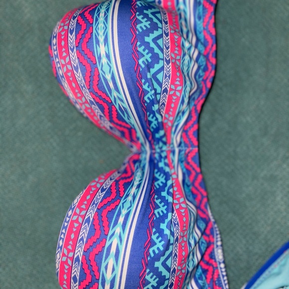 Cute Bikini set - Picture 4 of 6